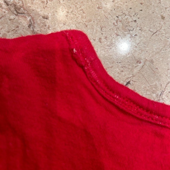 🎅5/$20 Shine bright northern lights red shirt - Picture 5 of 5